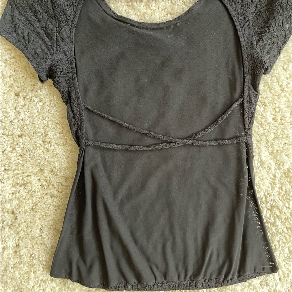 Backless top - Picture 2 of 3